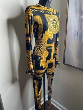Baroque Chain Print Long Sleeve Jumpsuit - Black & Gold